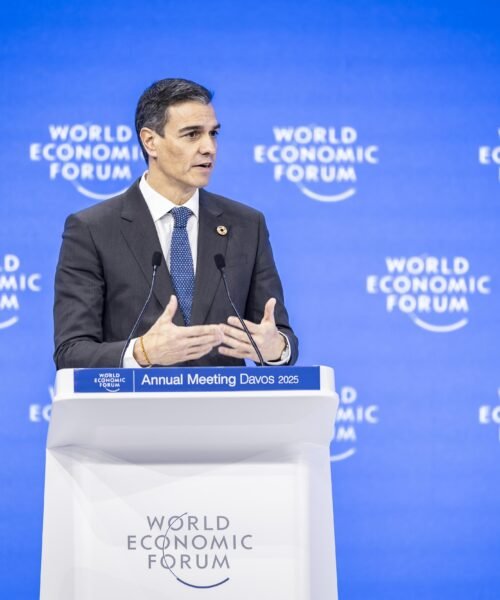 Última hora de la actualidad política, en directo | Sánchez propone en Davos que los dueños de las redes sociales sean responsables penalmente de sus contenidos