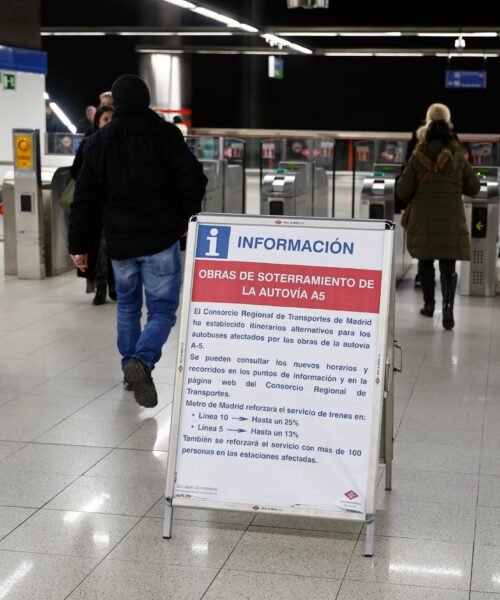 Primera semana de obras en la A-5: un 40% menos de tráfico de entrada y 170.000 viajeros más en la C-5 de Cercanías Madrid