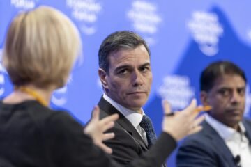 Última hora de la actualidad política en directo | Sánchez propone en Davos que los dueños de las redes sociales sean responsables penalmente de sus contenidos