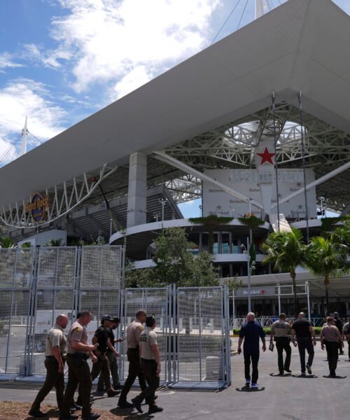 Miedo en Miami, con un millón de ilegales en Florida, por la presencia de la policía fronteriza de Trump en los partidos del Mundial: «Yo estaría preocupado»