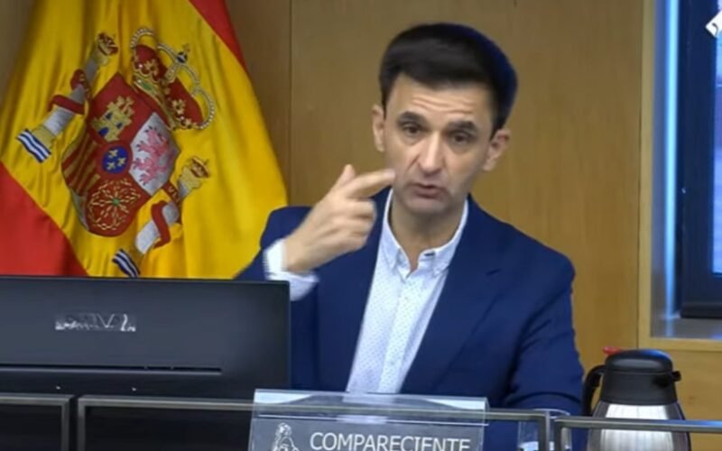 Duro rifirrafe entre el presidente de RTVE y diputados del PP ante el «contrato irregular» de Silvia Intxaurrondo: «Le pido que lo retire, atenta contra el honor de cualquier profesional de RTVE»