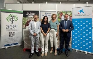 La AEFF y CaixaBank entregan a los Bancos de Alimentos más de 4.200 kilos de productos