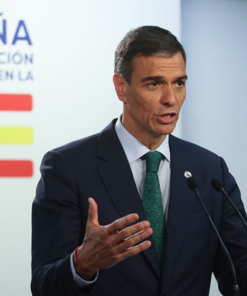La guerra con Trump da aire a Sánchez a la espera de Cerdán