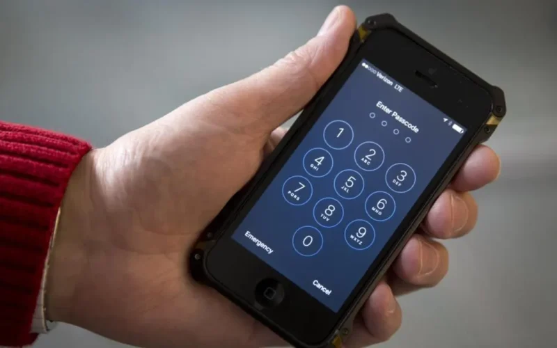 El FBI avisa: debes eliminar estos mensajes de tu teléfono móvil para no ser estafado por un ciberdelincuente