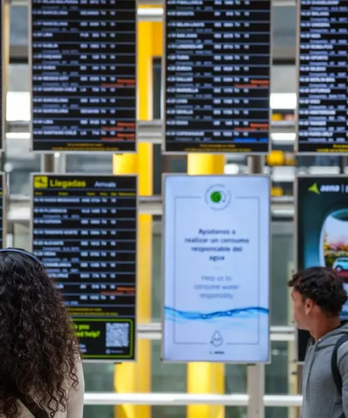 Le pregunté a la IA, a Google Flights y a un agente de viajes que me encontraran el vuelo más barato y este fue quién ganó