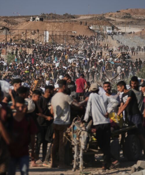 Israel ordena a sus soldados en Gaza disparar contra palestinos desarmados durante los repartos de ayuda, según ‘Haaretz’