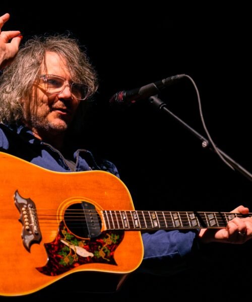 Wilco, una banda que no muestra fatiga