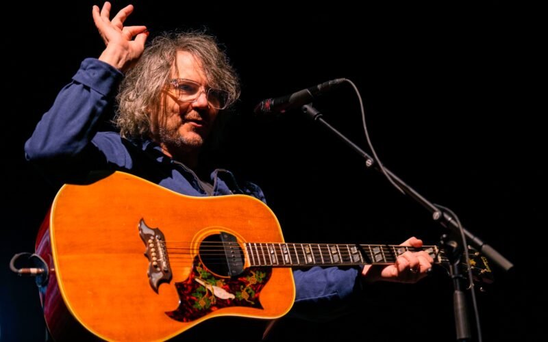 Wilco, una banda que no muestra fatiga