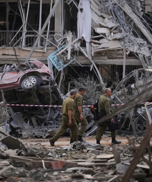Última hora del conflicto en Oriente Próximo, en vivo | Irán denuncia que un ataque israelí en Teherán ha causado 60 muertos, 20 de ellos niños