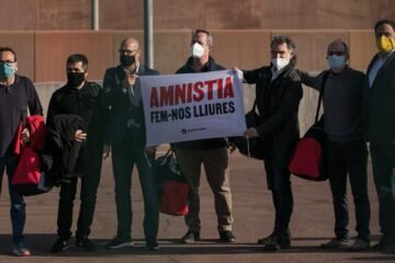 Cataluña se asoma a la pacificación total pese a las grietas de la amnistía