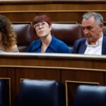 Sumar busca la fórmula para frenar el declive