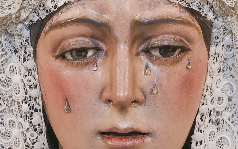 “Es un privilegio y una responsabilidad”: la Hermandad de la Macarena elige a Pedro Manzano para que recupere el rostro de la virgen