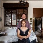 Una pareja colombiana, acogida a la regularización extraordinaria: “España nos impulsó cuando caímos con la dana”