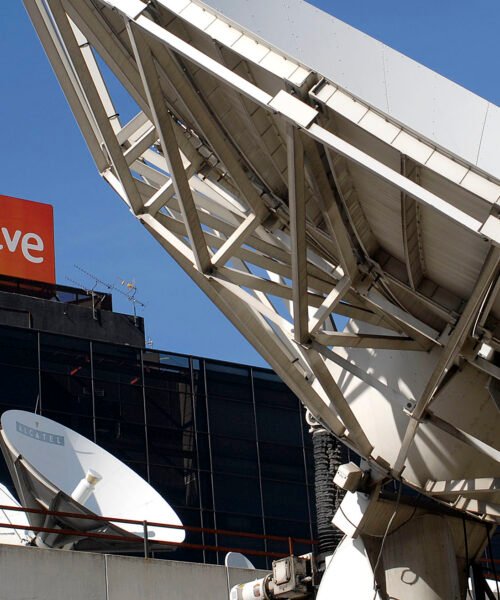Sindicatos de RTVE alzan la voz contra La 2 en catalán: «Responde a intereses políticos y no de servicio público»