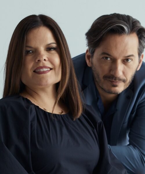 Los hermanos Caballero se llevan sus Muertos S. L. a Netflix: «No hay cosa más universal que la muerte y no hay plataforma más universal que Netflix»