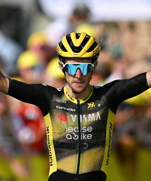Pogacar ni se inmuta ante la agresividad del Visma, aunque pierde el liderato del Tour