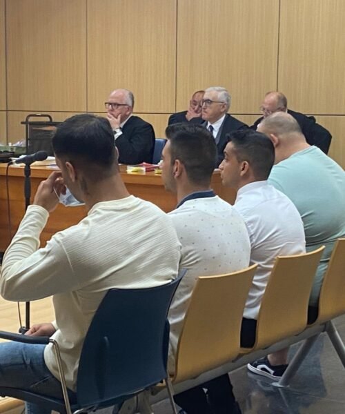 La Audiencia de Valencia ordena buscar y detener a los dos fugados por violar a una menor