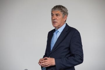 El juicio contra el ex primer ministro de Portugal José Sócrates por corrupción comienza 10 años después de su detención