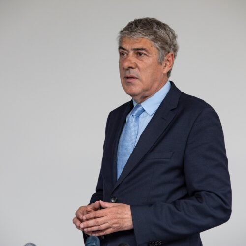 El juicio contra el ex primer ministro de Portugal José Sócrates por corrupción comienza 10 años después de su detención