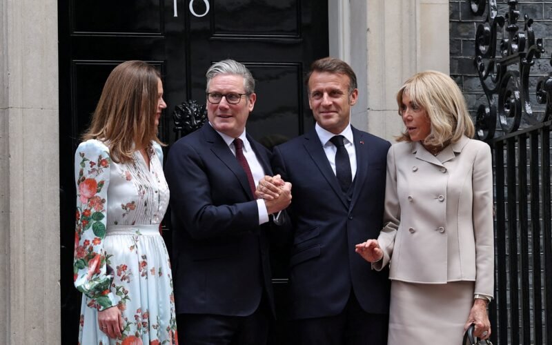Starmer y Macron negocian un acuerdo migratorio bilateral que pone en alerta a países de la UE como España