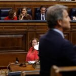 La paradoja de Feijóo: el PP dispara a Vox en el momento de mayor debilidad del PSOE
