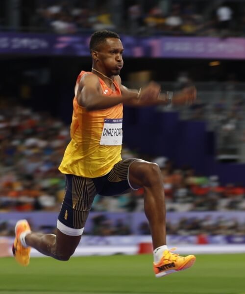 El retorno del rey Jordan: el oro olímpico de triple salto vuelve en el Campeonato de España, 359 días después
