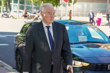 El juez Peinado aparca en “este momento” la investigación sobre el rescate de Air Europa, pero abre la puerta a que se retome