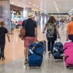 Un menor que viajaba a Londres acaba en Italia tras despistarse de su familia en el aeropuerto de Menorca