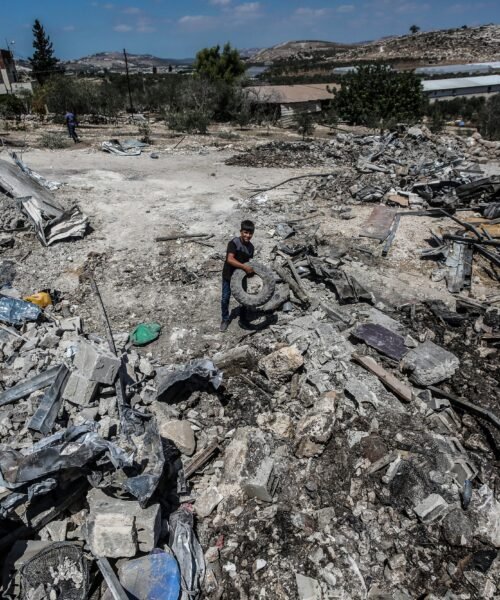 Conflicto en Oriente Próximo – 4 de agosto de 2025 | La diplomacia palestina condena la visita del presidente de la Cámara de Representantes de EE UU a la Cisjordania ocupada