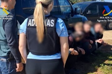 La Guardia Civil libera a 18 personas que eran explotadas para la fabricación ilegal de tabaco en Andalucía