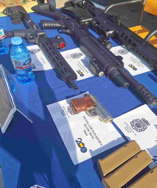 Cae una organización familiar en Almería que cultivaba marihuana, traficaba con hachís y se defendía con armas de guerra