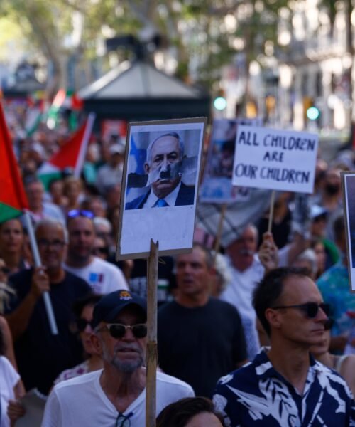 Protesta en Barcelona contra la ocupación israelí de Gaza: “Mucho hablar de derechos humanos para luego no respetarlos”