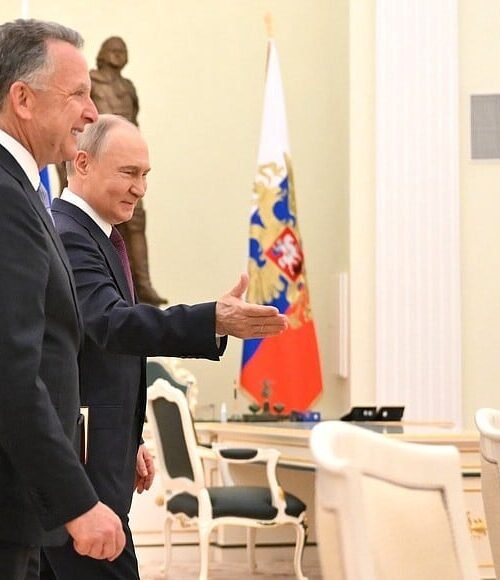 Donald Trump se plantea una reunión con Putin “muy pronto” para poner fin a la guerra