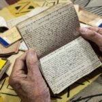 Descubre en Valencia en una caja de zapatos el diario de su padre en la Guerra Civil del que nunca habló