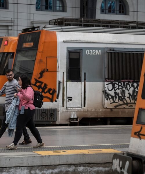 Una nueva avería interrumpe la R4 de Rodalies entre Sant Vicenç de Calders y El Vendrell (Tarragona)