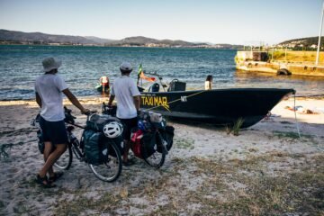 El bum del Camino Portugués a Santiago desata la ‘guerra’ de las barcas-taxi en la frontera del Miño