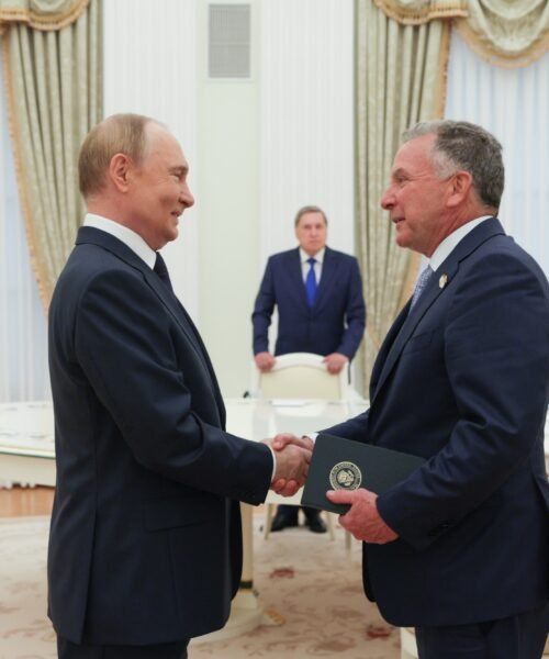 El enviado de Trump se reúne con Putin dos días antes del plazo para imponer sanciones si no hay tregua en Ucrania
