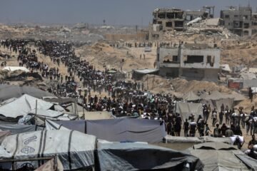 Última hora del conflicto en Oriente Próximo, en directo | El ejército israelí mata a 22 gazatíes de madrugada, 12 cerca de un punto de reparto