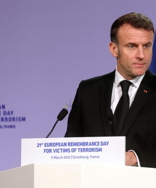 Macron reabre la tensión con Argelia tras acusarla de incumplir el pacto migratorio