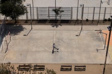 Las caras de la infancia que ya no están: “El barrio no para nunca”