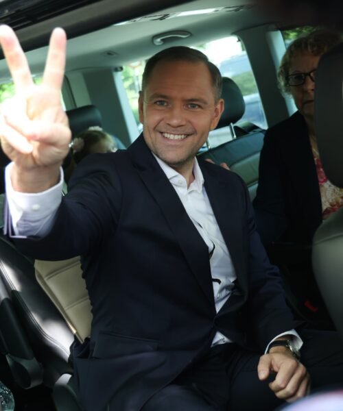 Tusk se prepara para la batalla frente al nuevo presidente ultraconservador de Polonia