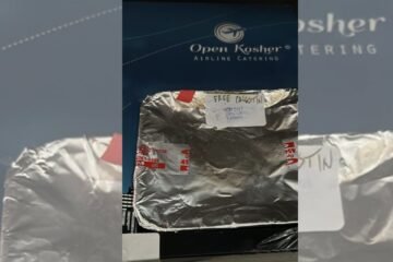 Aparecen pegatinas con “Free Palestine” en la comida Kosher de un vuelo de Iberia con ruta Buenos Aires – Madrid
