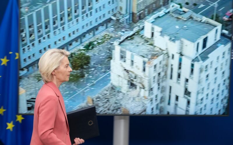 Un gran ataque ruso contra Kiev causa al menos 21 muertos y daña la sede de la Unión Europea