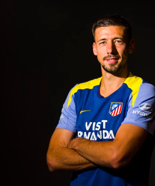 Clement Lenglet, tras encontrar la tranquilidad buscada en el Atlético: «Entre Mbappé, Julián y Messi, me quedo con Leo»