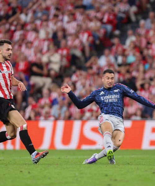 El Arsenal tira de banquillo para superar al Athletic en su vuelta a la Champions