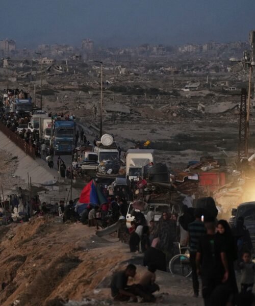 Última hora del conflicto en Oriente Próximo, en directo | Israel abre una segunda carretera durante 48 horas para forzar la salida de Ciudad de Gaza