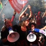 Más de un millón personas se manifiestan contra los recortes en la huelga convocada en Francia