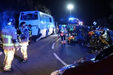 Multa de 138.000 euros a tres empresas vinculadas con el accidente de bus mortal en Francia