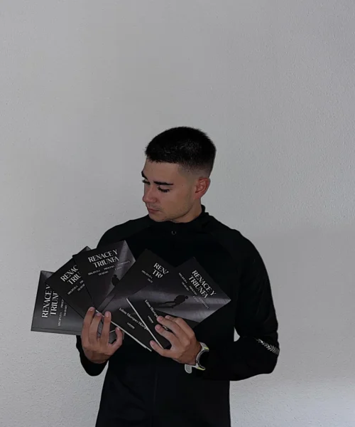 Jaime Blázquez Blázquez comparte su viaje de superación personal en una obra que inspira a levantarse y seguir adelante