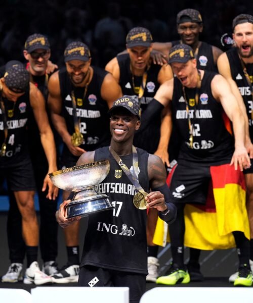 Dennis Schröder, una estrella de oro contra el racismo